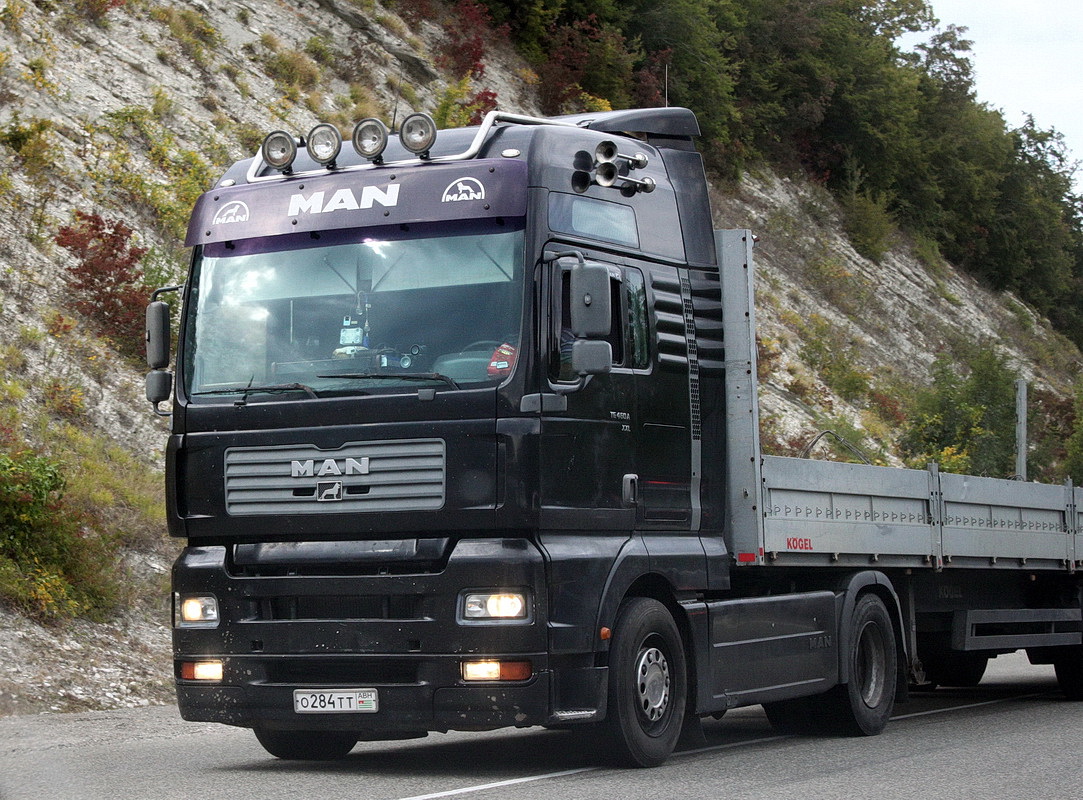 Абхазия, № О 284 ТТ — MAN TGA 18.460