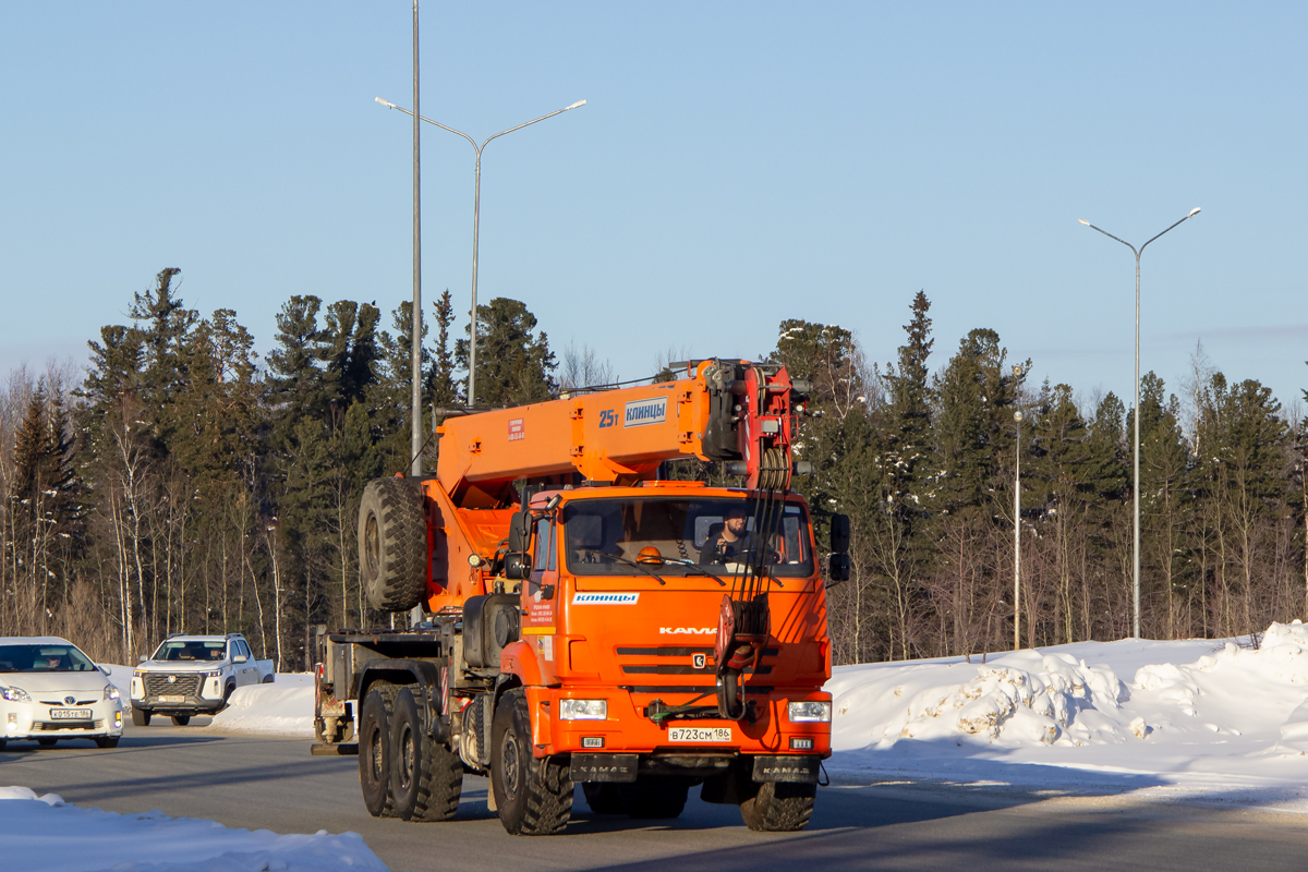 Ханты-Мансийский автоном.округ, № В 723 СМ 186 — КамАЗ-43118 (общая модель)