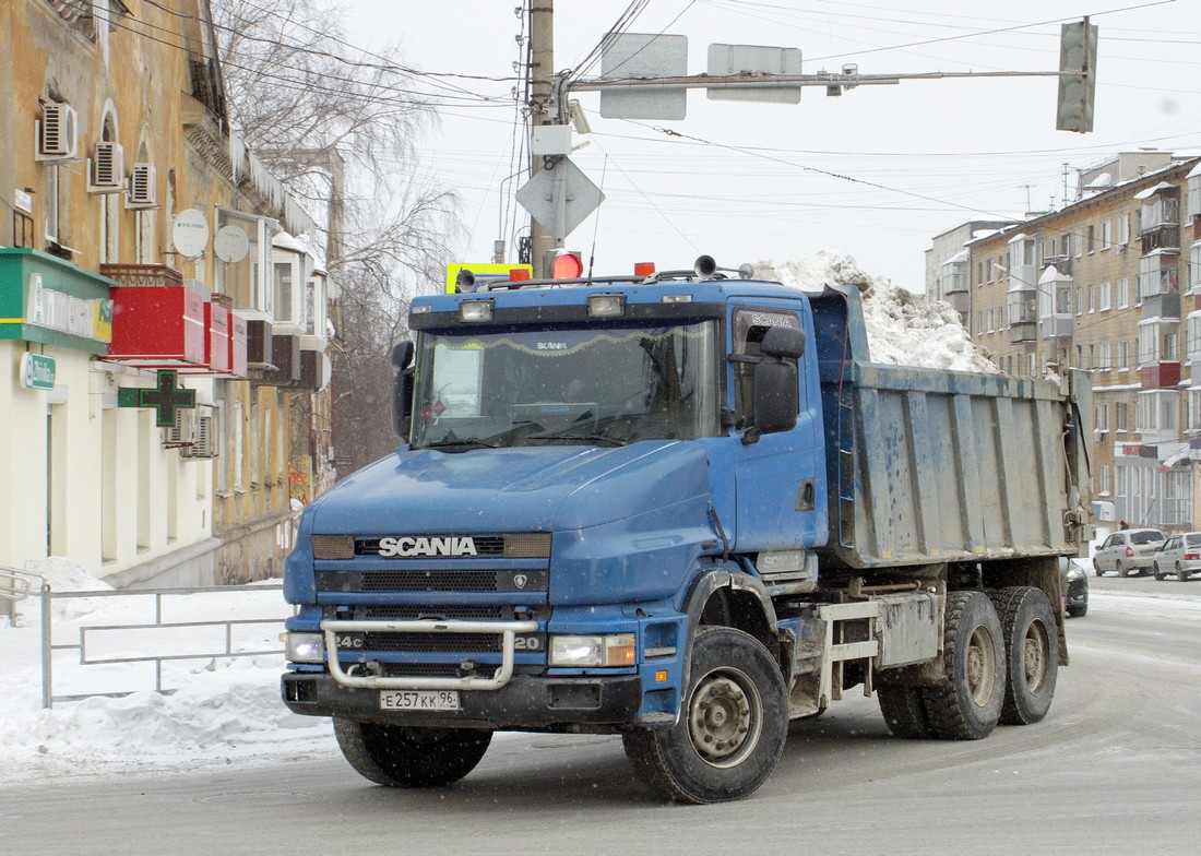 Свердловская область, № Е 257 КК 96 — Scania ('1996) T-Series 124C
