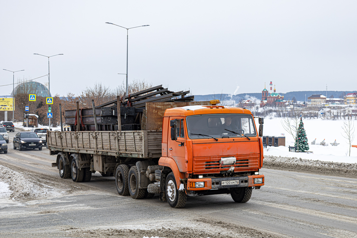 Свердловская область, № Р 120 ХМ 96 — КамАЗ-65116 [651160]