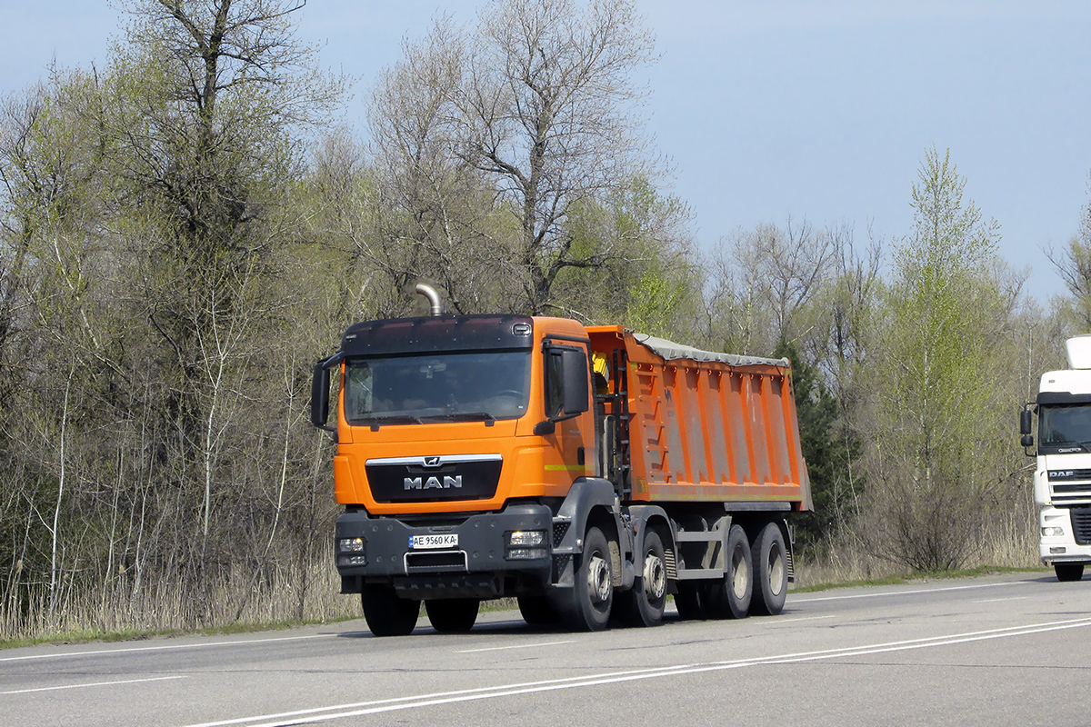 Днепропетровская область, № АЕ 9560 КА — MAN TGS 41.400