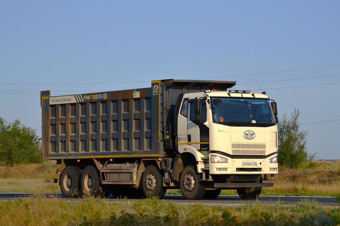 Волгоградская область, № О 745 МО 134 — FAW J6 CA3310