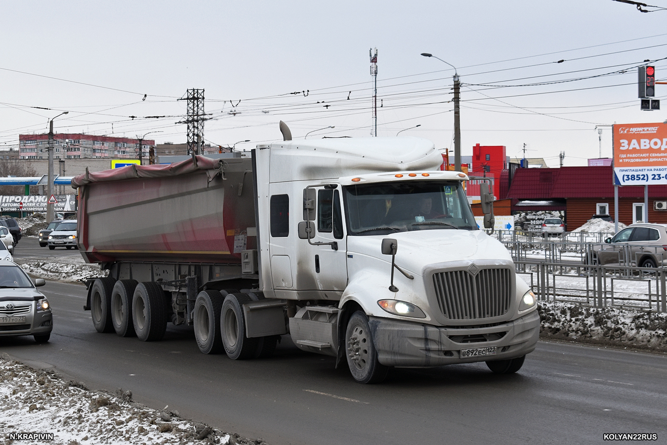Алтайский край, № В 892 ЕС 122 — International Prostar
