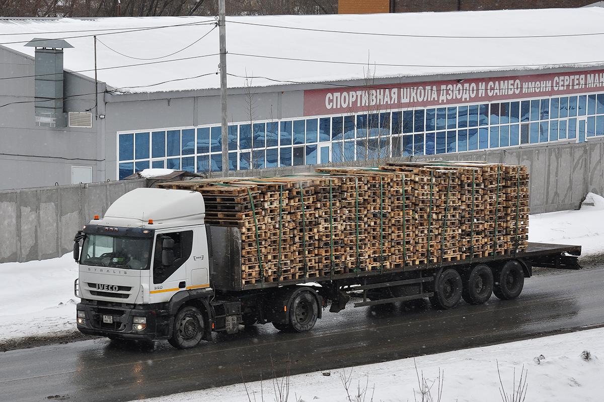 Омская область, № Х 130 НН 155 — IVECO Stralis ('2012) 350