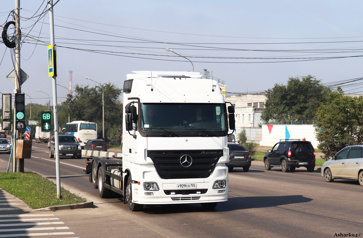 Красноярский край, № У 929 СО 124 — Mercedes-Benz Actros ('2003) 2544