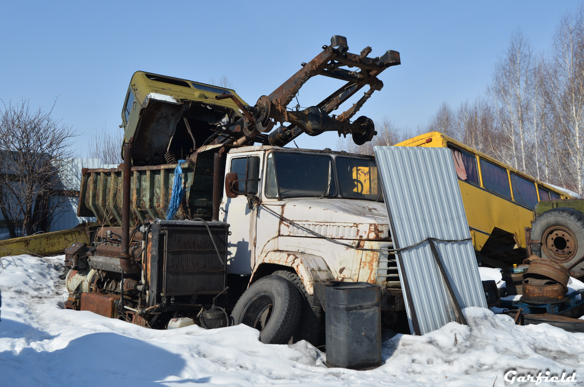 Кемеровская область, № А 697 ЕУ 142 — ГАЗ-66-11; Кемеровская область, № В 325 РМ 42 — КрАЗ-6510; Транспортные средства без номеров (Кемеровская область)