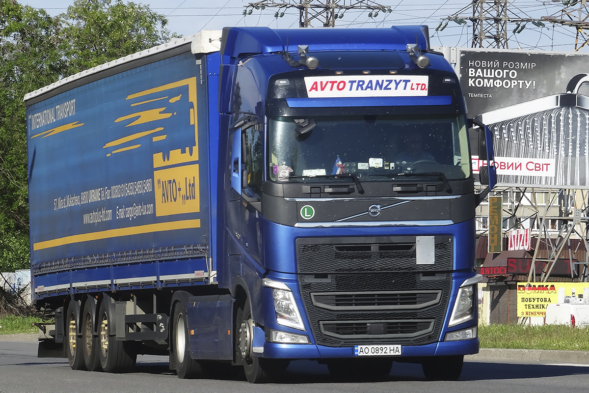 Закарпатская область, № АО 0892 НА — Volvo ('2012) FH.500