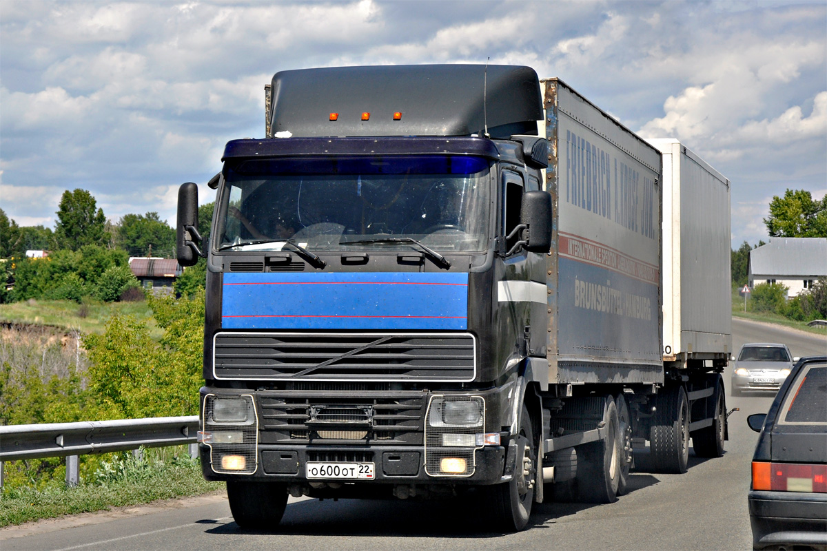 Алтайский край, № О 600 ОТ 22 — Volvo ('1993) FH12.340