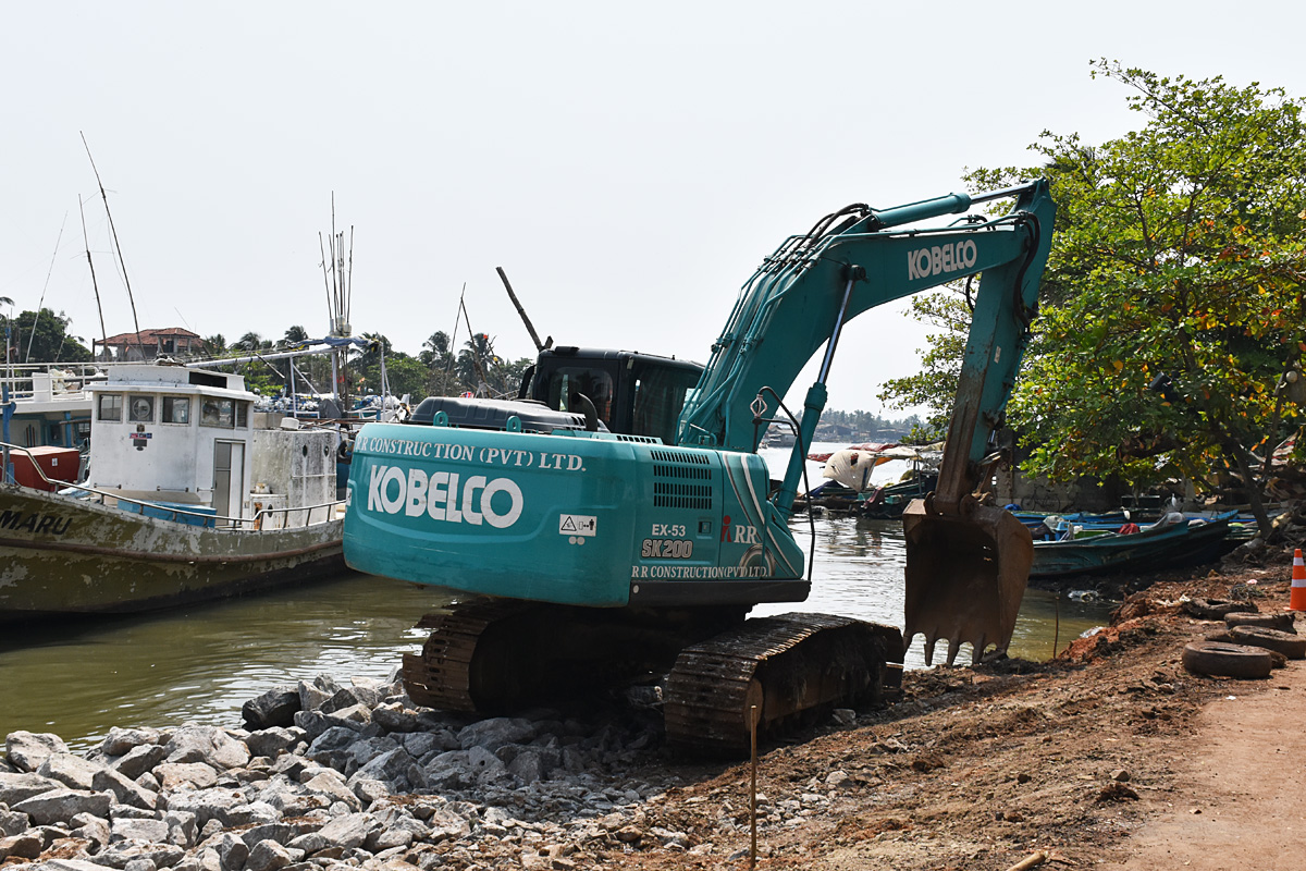 Шри-Ланка, № (LK) U/N ST 0006 — Kobelco (общая модель); Транспортные средства без номеров (Шри-Ланка)