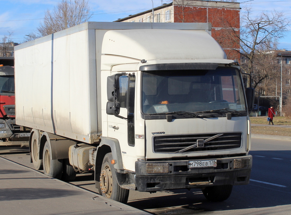 Санкт-Петербург, № М 798 ЕВ 178 — Volvo ('2001) FL