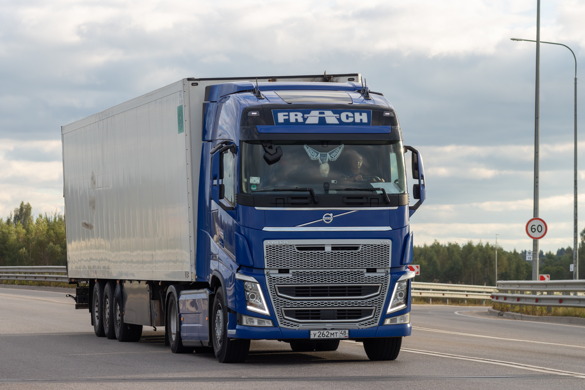 Липецкая область, № У 262 МТ 48 — Volvo ('2012) FH.460