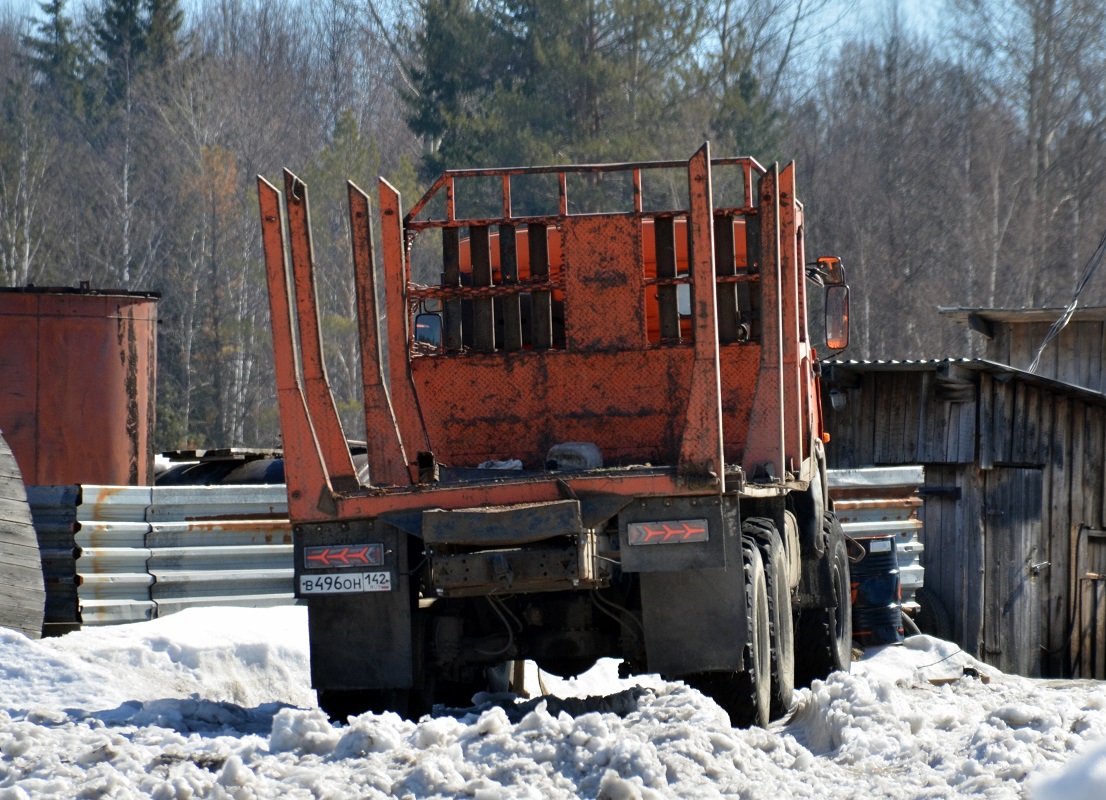 Кемеровская область, № В 496 ОН 142 — КамАЗ-53228-15 [53228R]