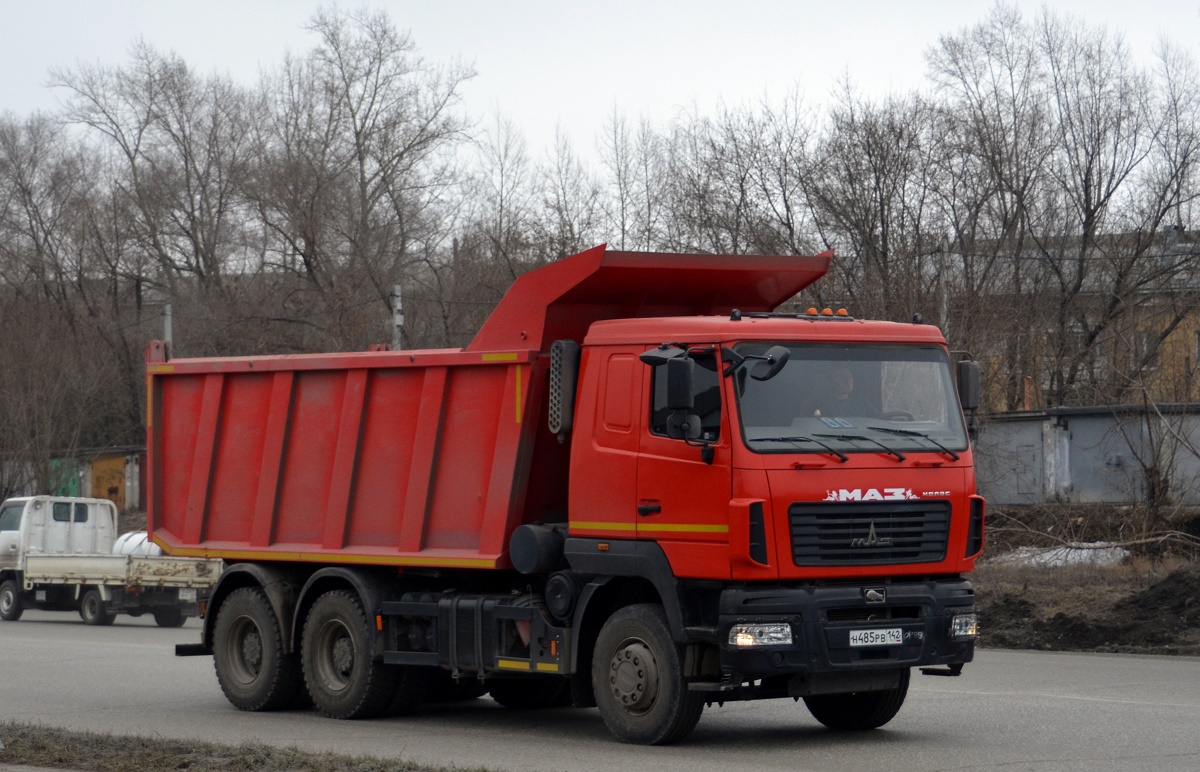 Кемеровская область, № Н 485 РВ 142 — МАЗ-650108