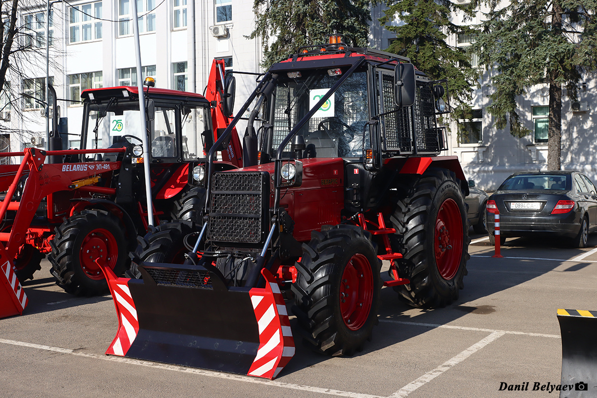 Минск, № (BY-7) Б/Н СТ 0546 — Беларус-82.2; Минск — Новая техника ОАО МТЗ; Транспортные средства без номеров (Минск); Новая техника (Минск)