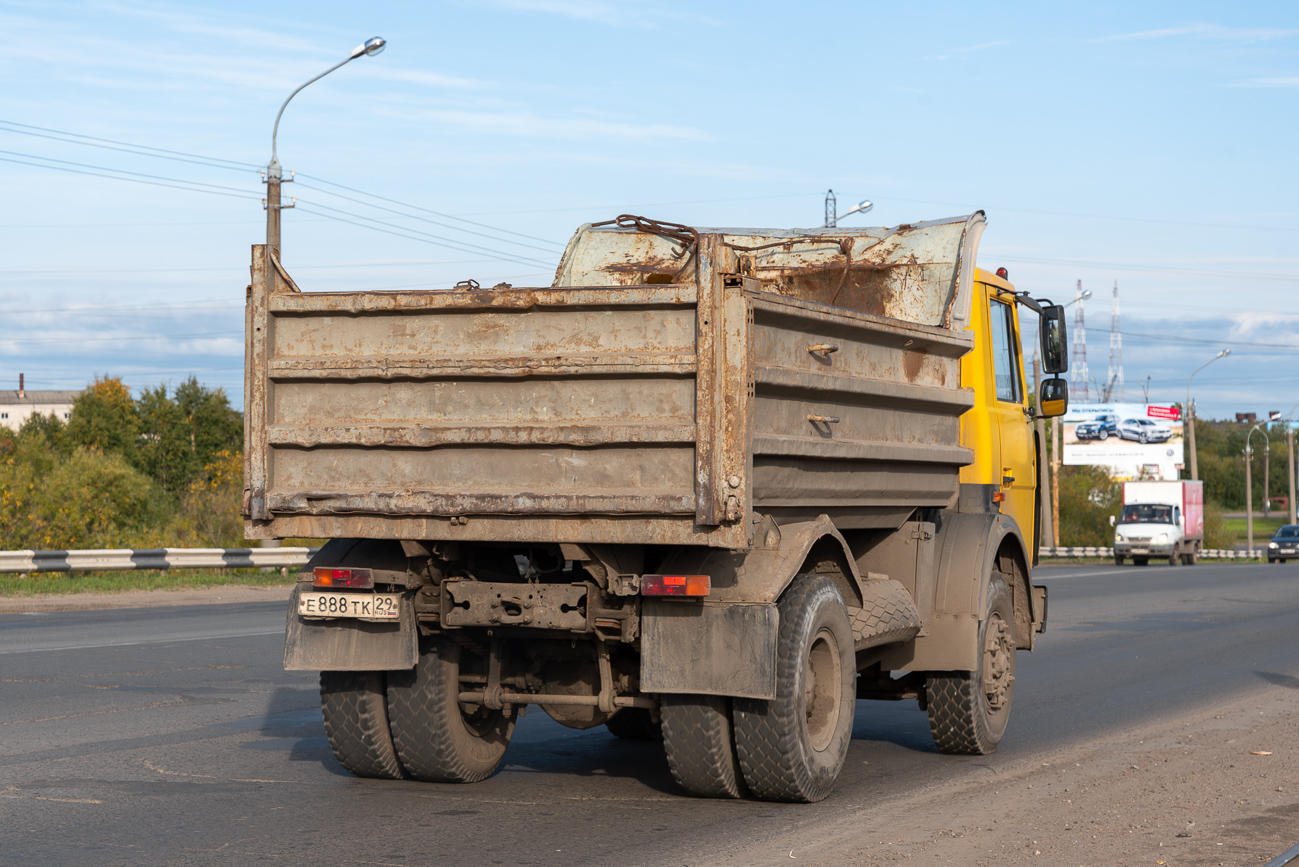 Архангельская область, № Е 888 ТК 29 — МАЗ-555102