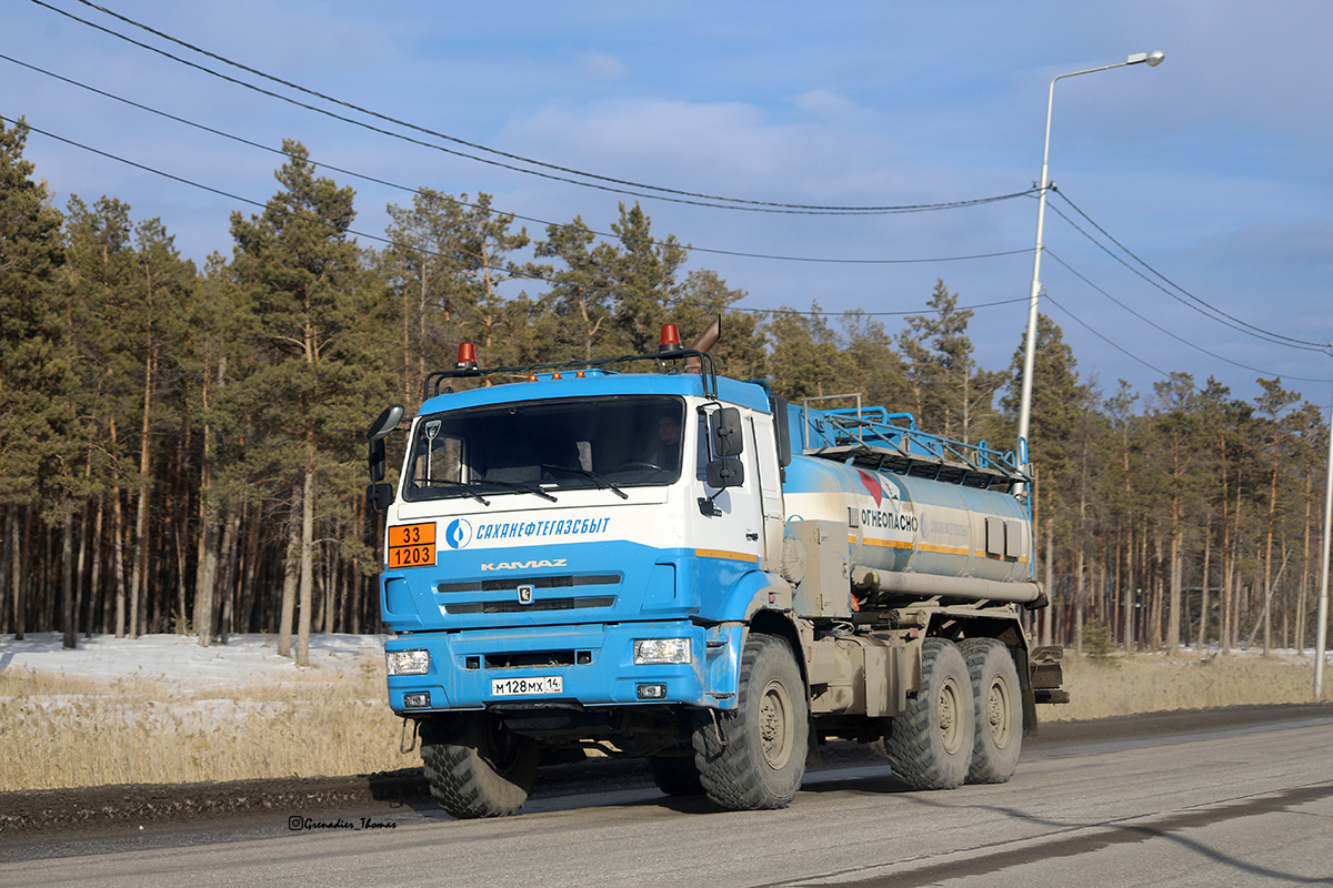 Саха (Якутия), № М 128 МХ 14 — КамАЗ-43118-A5(48)