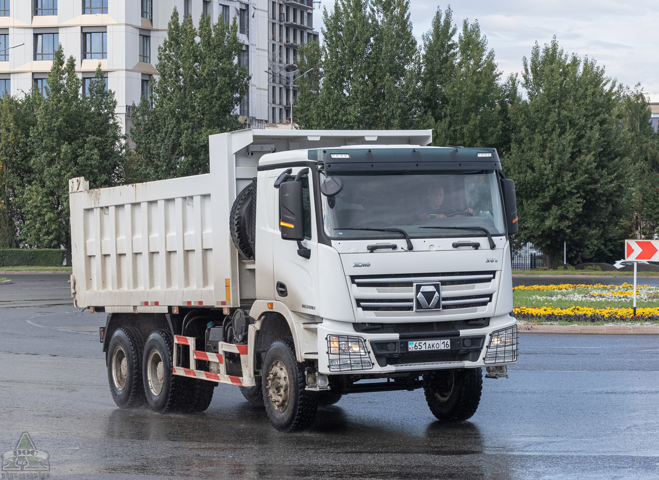 Восточно-Казахстанская область, № 651 AKO 16 — XCMG (общая модель)