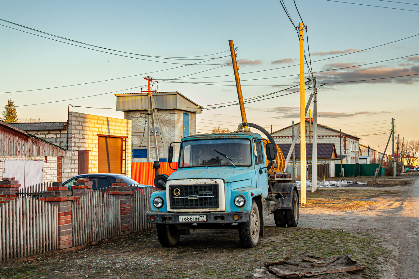 Тюменская область, № Т 686 НМ 72 — ГАЗ-3307