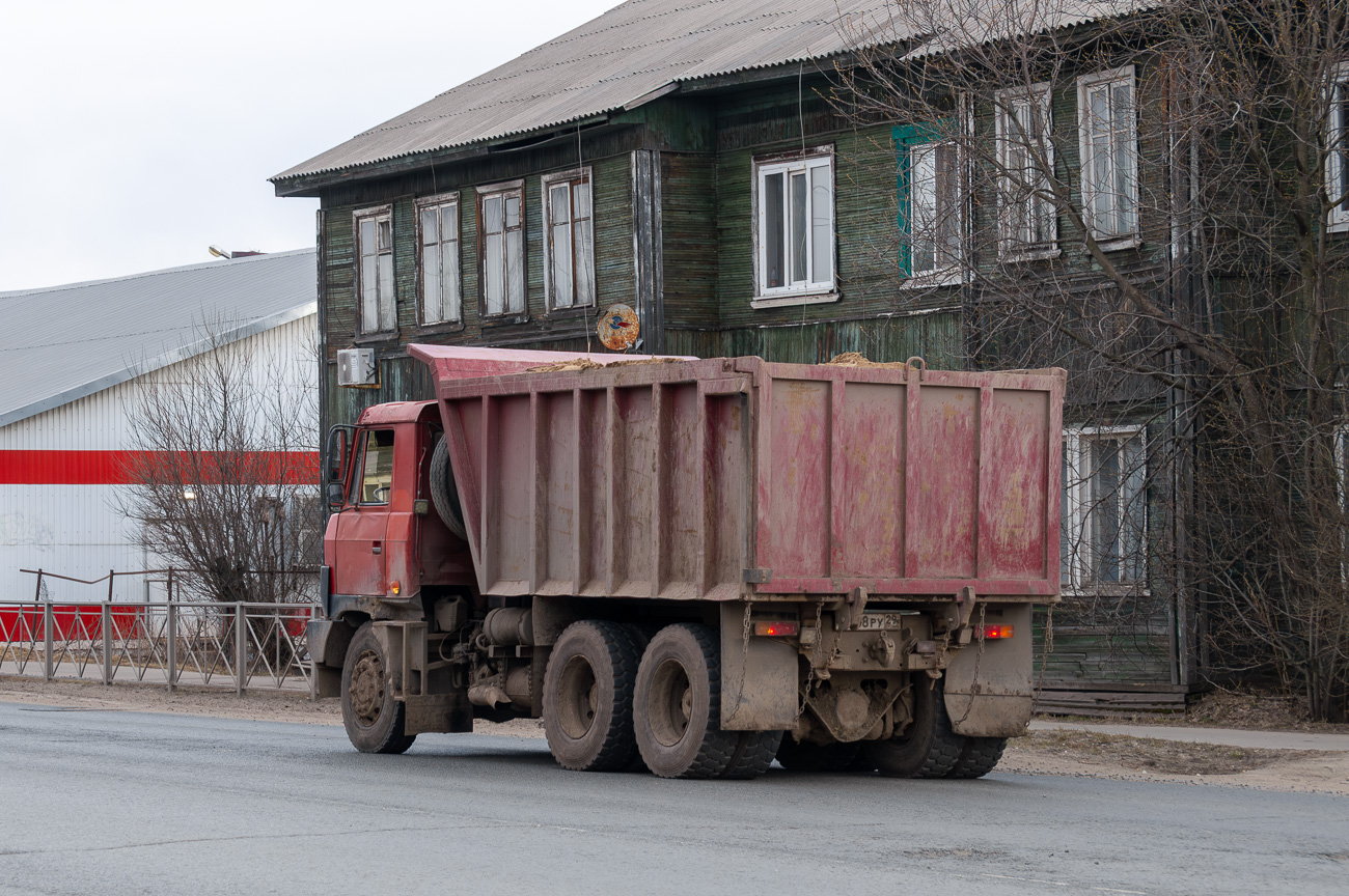 Архангельская область, № Н 008 РУ 29 — Tatra 815 S1