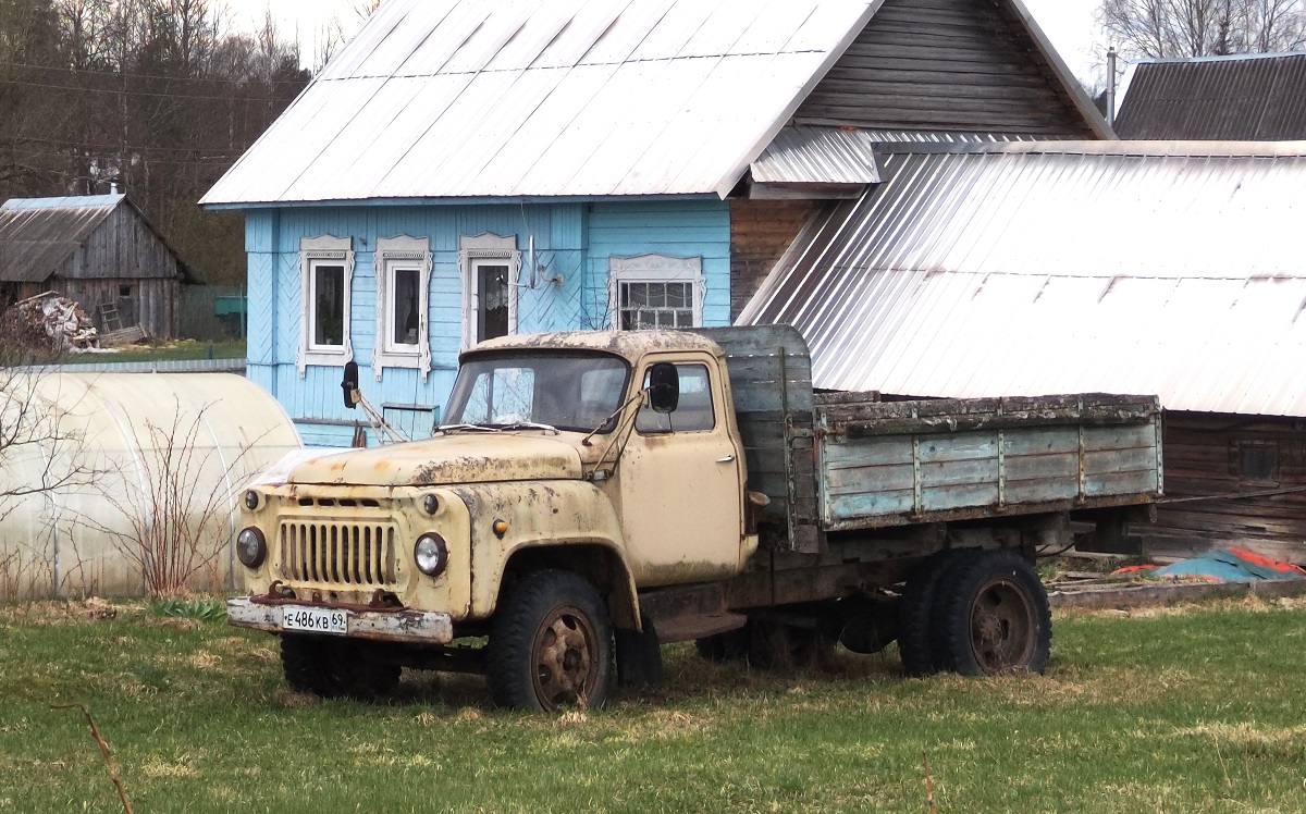 Тверская область, № Е 486 КВ 69 — ГАЗ-52-04
