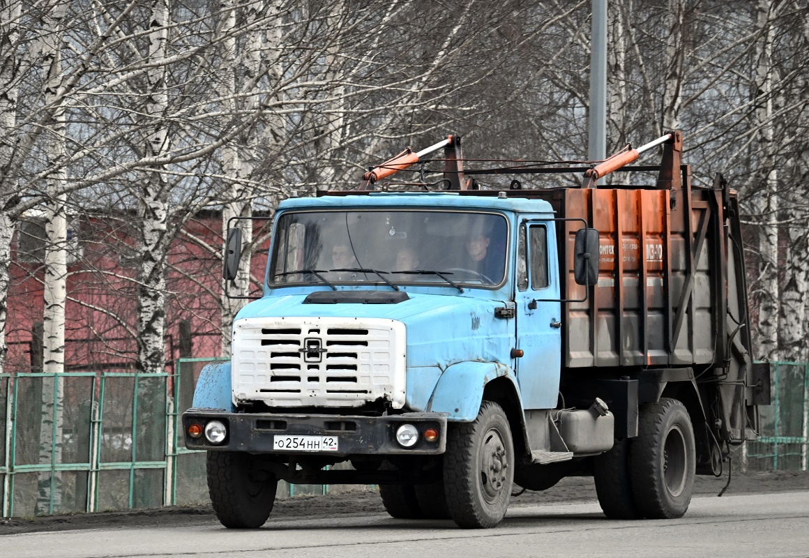 Кемеровская область, № О 254 НН 42 — ЗИЛ-433362