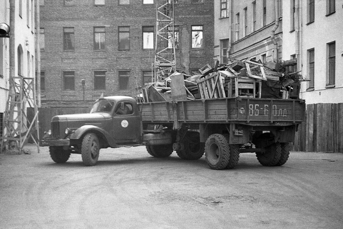 Санкт-Петербург, № (78) Б/Н 0079 — ЗИЛ-164АН; Санкт-Петербург, № 86-60 ЛД — ОдАЗ-885; Исторические фотографии (до 2000 года) (Санкт-Петербург)