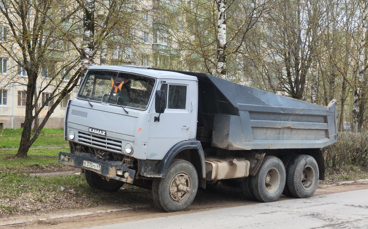 Тверская область, № Е 370 РЕ 69 — КамАЗ-55111 [551110]