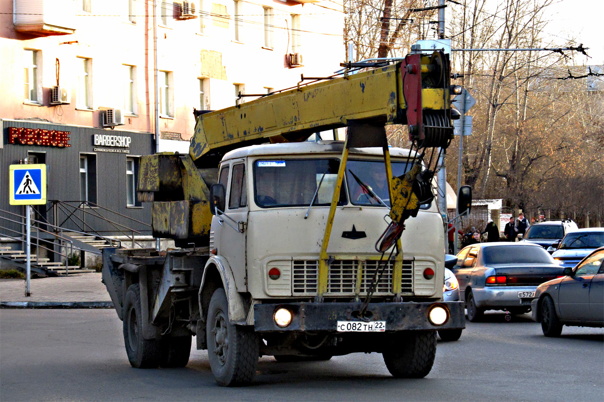 Алтайский край, № С 082 ТН 22 — МАЗ-5334
