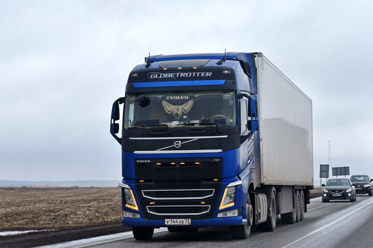 Тюменская область, № У 144 ХВ 72 — Volvo ('2012) FH.460