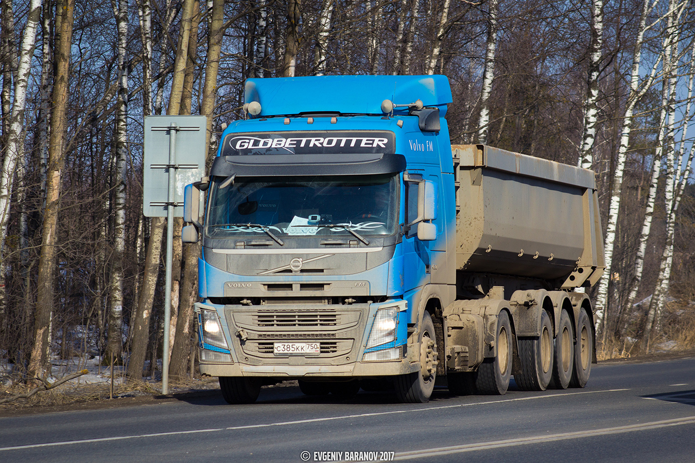 Московская область, № С 385 КК 750 — Volvo ('2013) FM.420 [X9P]