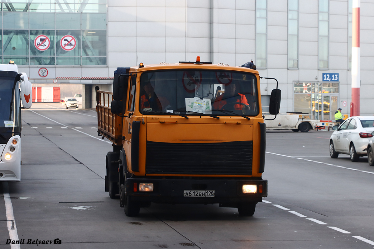 Санкт-Петербург, № 82 — МАЗ-437030
