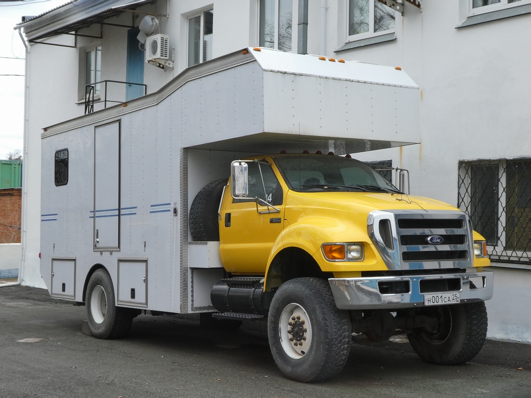 Приморский край, № Н 001 СА 25 — Ford F-650
