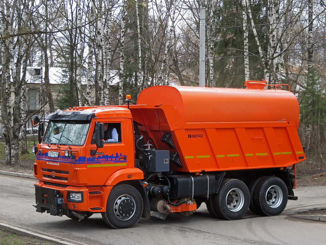 Кировская область, № Е 075 ТС 43 — КамАЗ-65115-A5(48)
