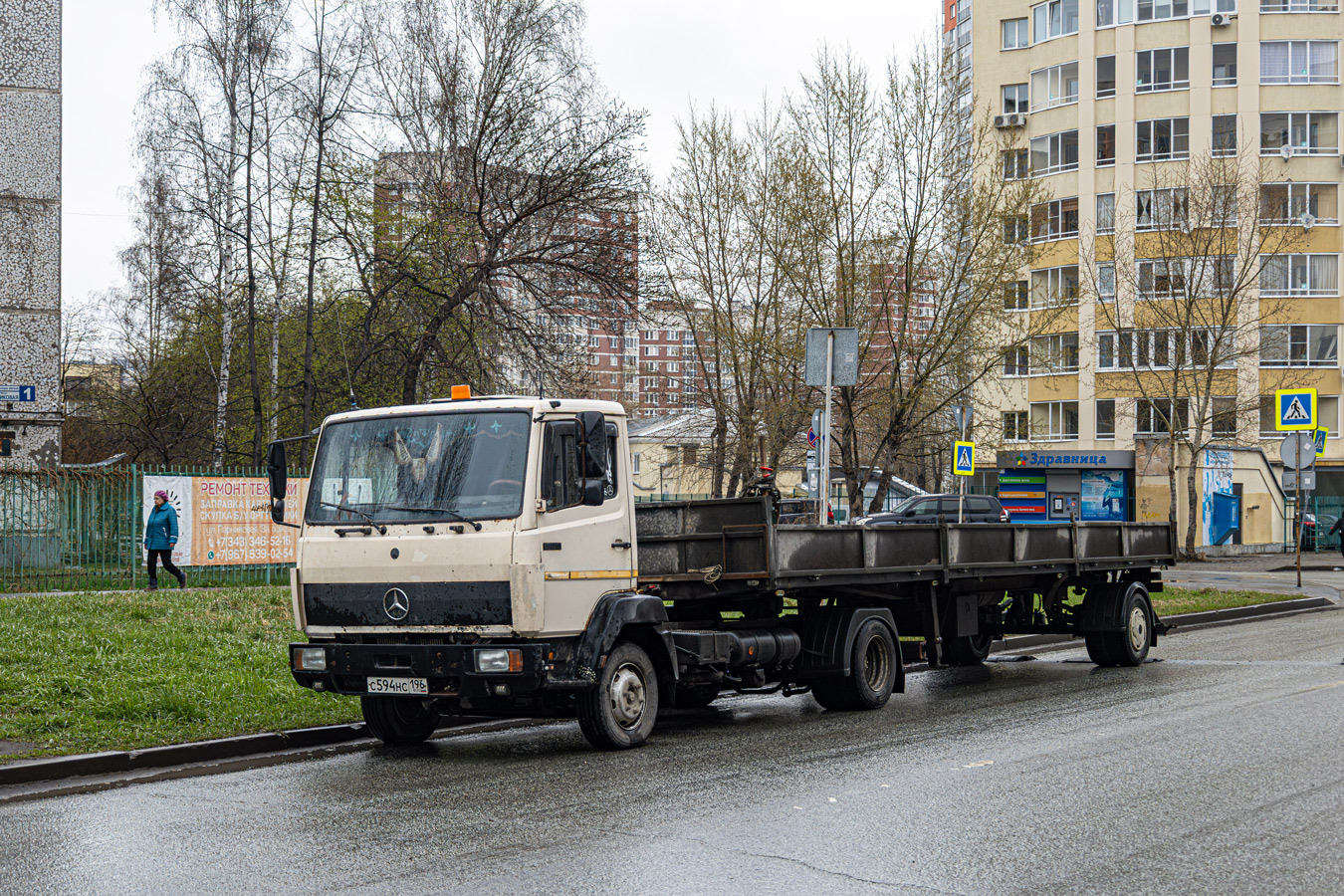Свердловская область, № С 594 НС 196 — Mercedes-Benz LK 817