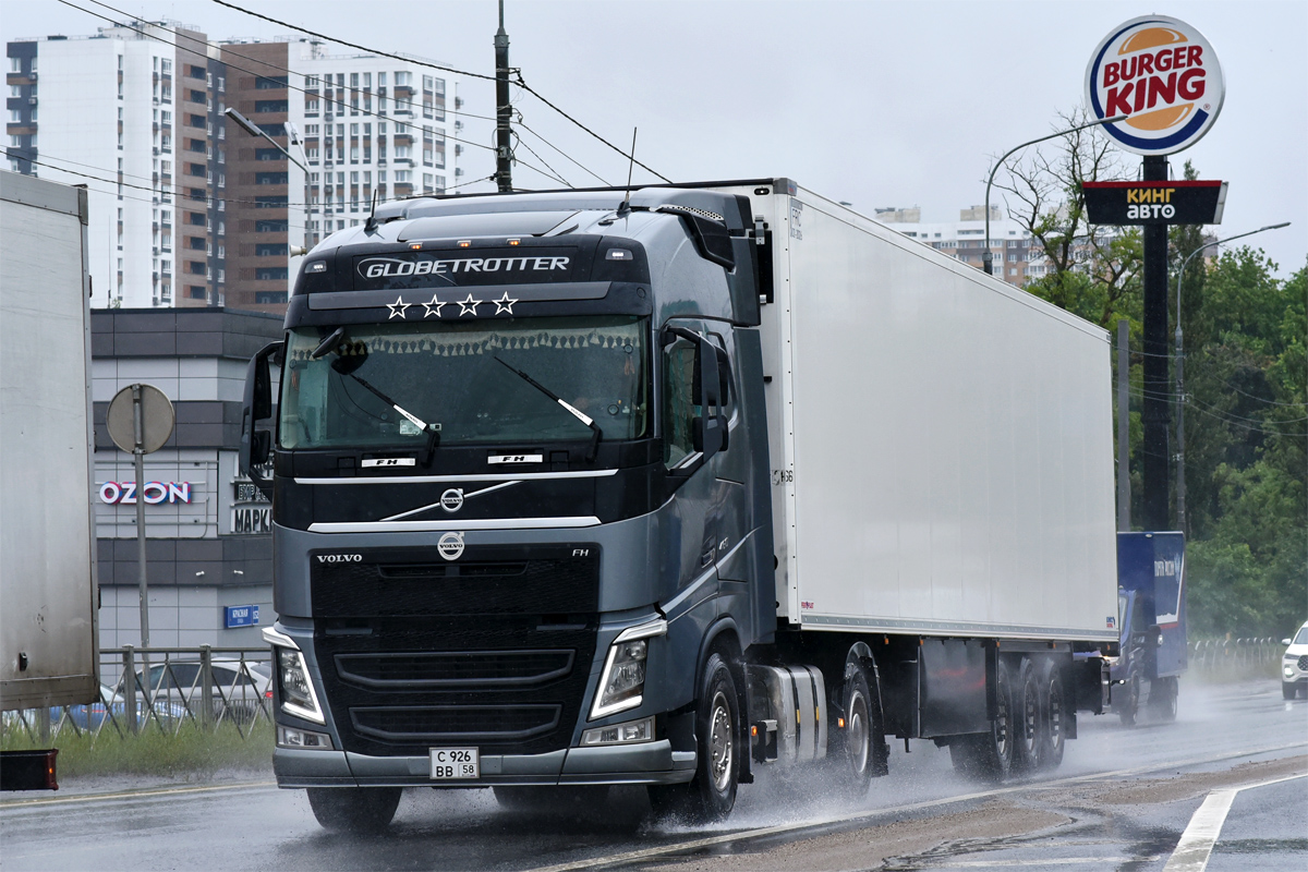 Пензенская область, № С 926 ВВ 58 — Volvo ('2012) FH.460 [X9P]