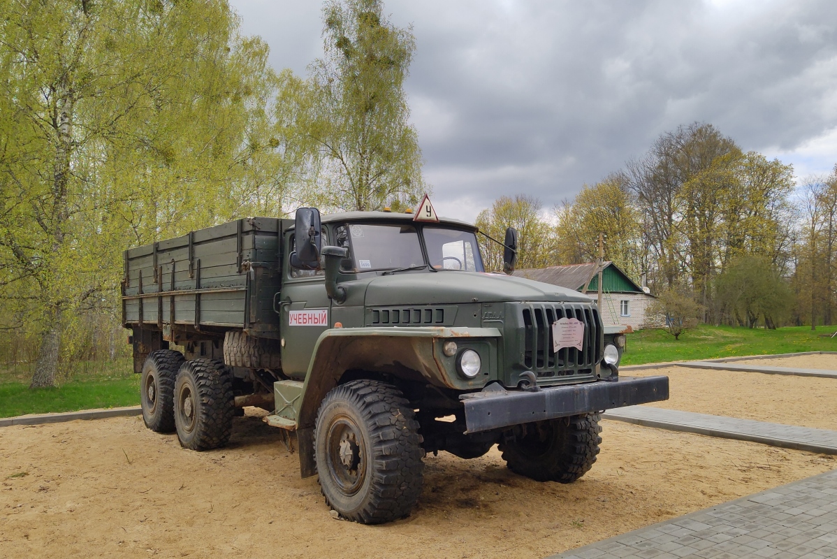 Минская область, № (BY-5) Б/Н 0192 — Урал-43202; Техника на постаментах, памятники (Минская область); Транспортные средства без номеров (Минская область)