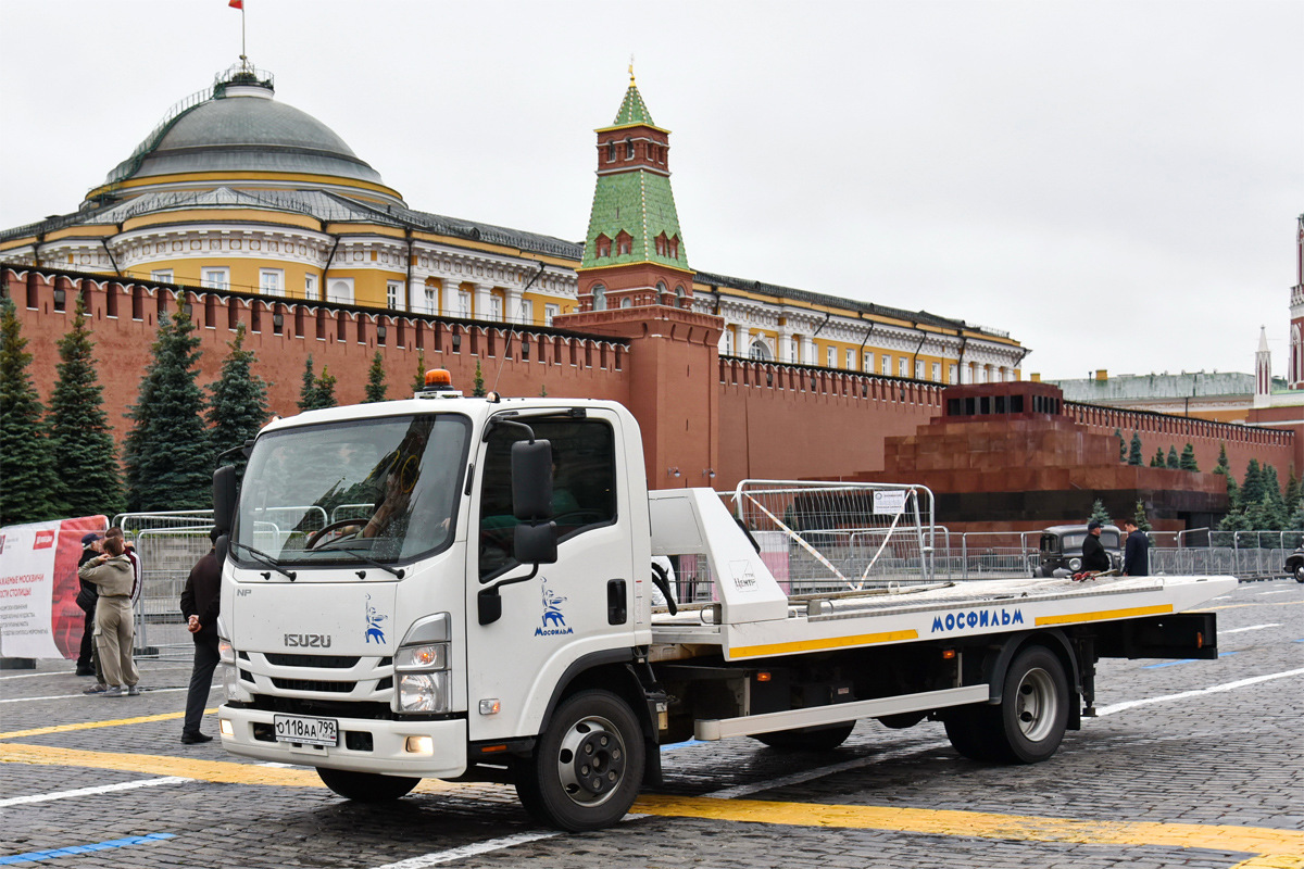 Москва, № О 118 АА 799 — Isuzu NPR75 [Z7X]