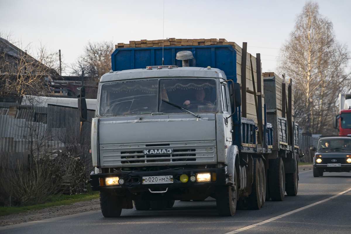 Кировская область, № О 020 НМ 43 — КамАЗ-53212