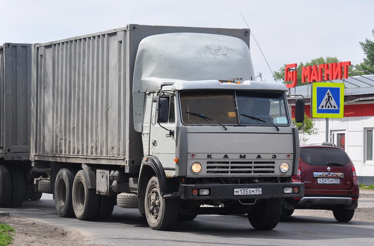 Омская область, № М 135 ЕМ 55 — КамАЗ-53212