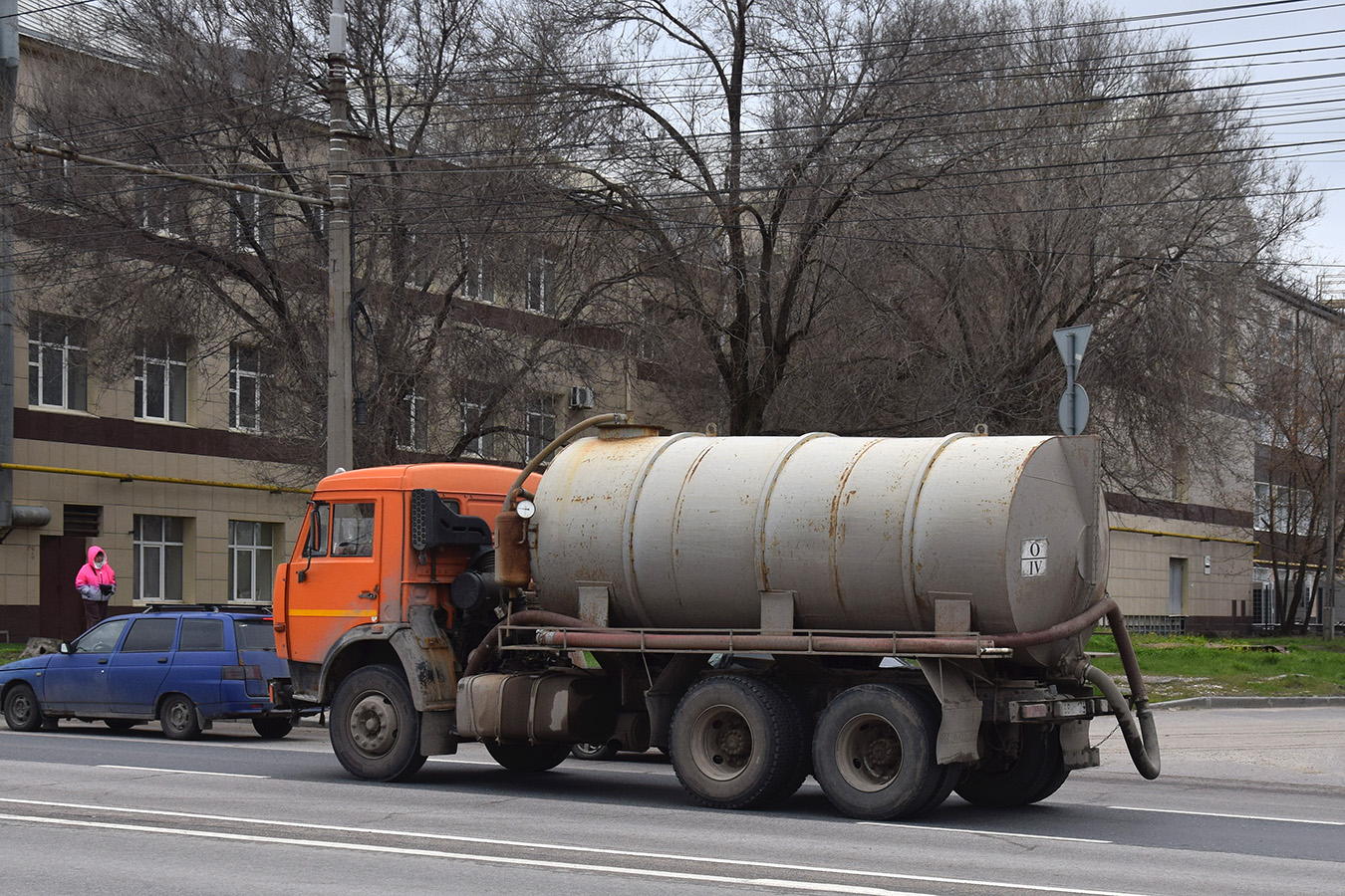 Волгоградская область, № М 668 НО 134 — КамАЗ-65115-62
