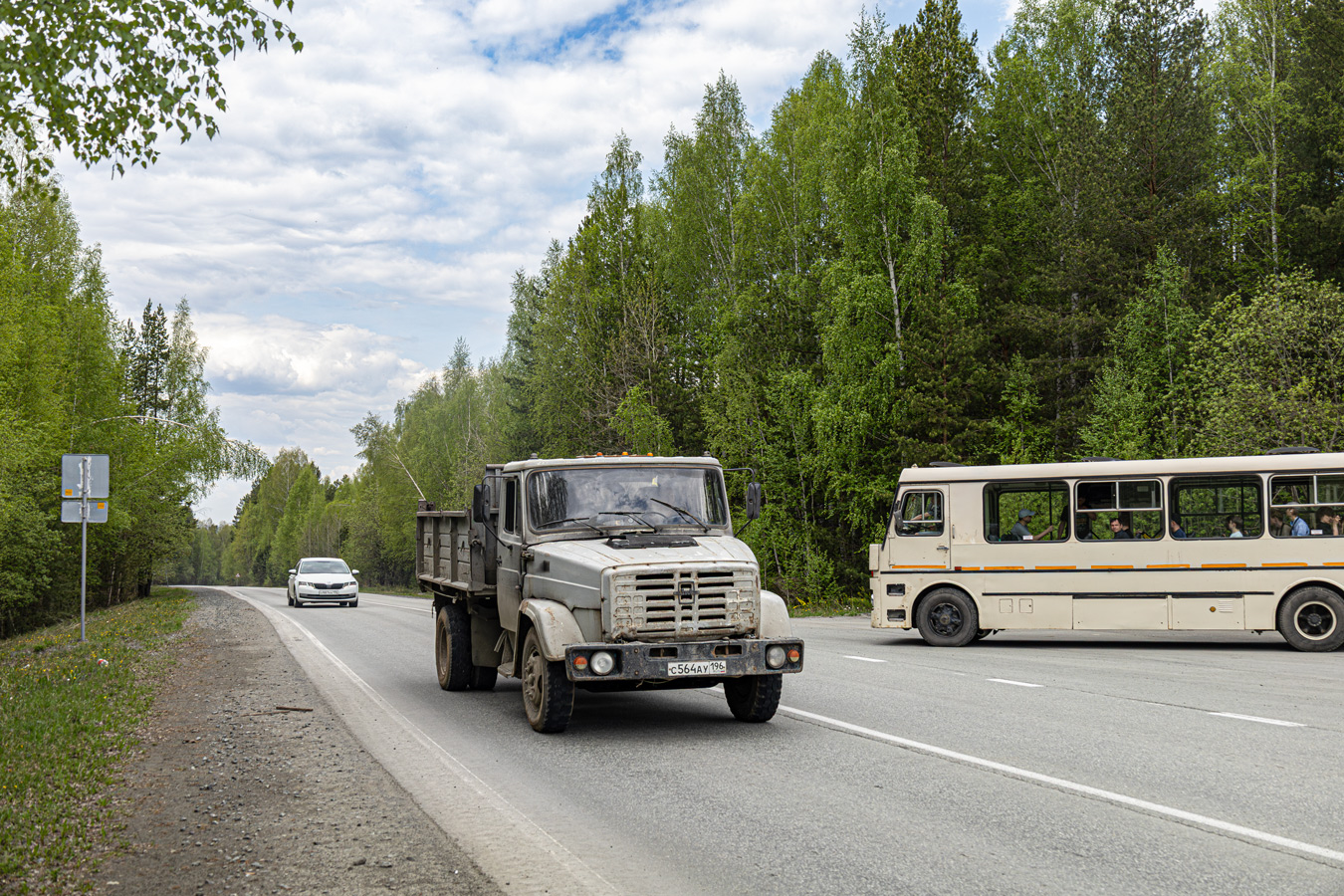 Свердловская область, № С 564 АУ 196 — ЗИЛ-494560