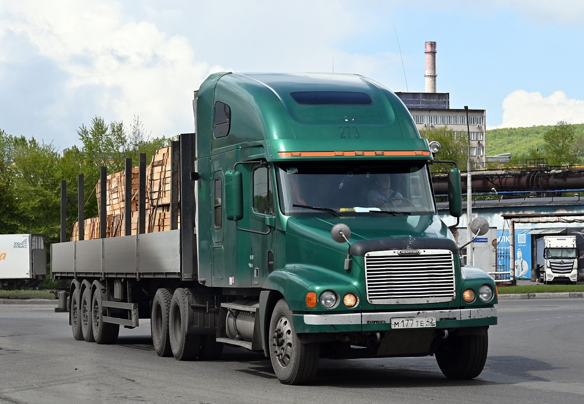 Кемеровская область, № М 177 ТЕ 42 — Freightliner Century Class