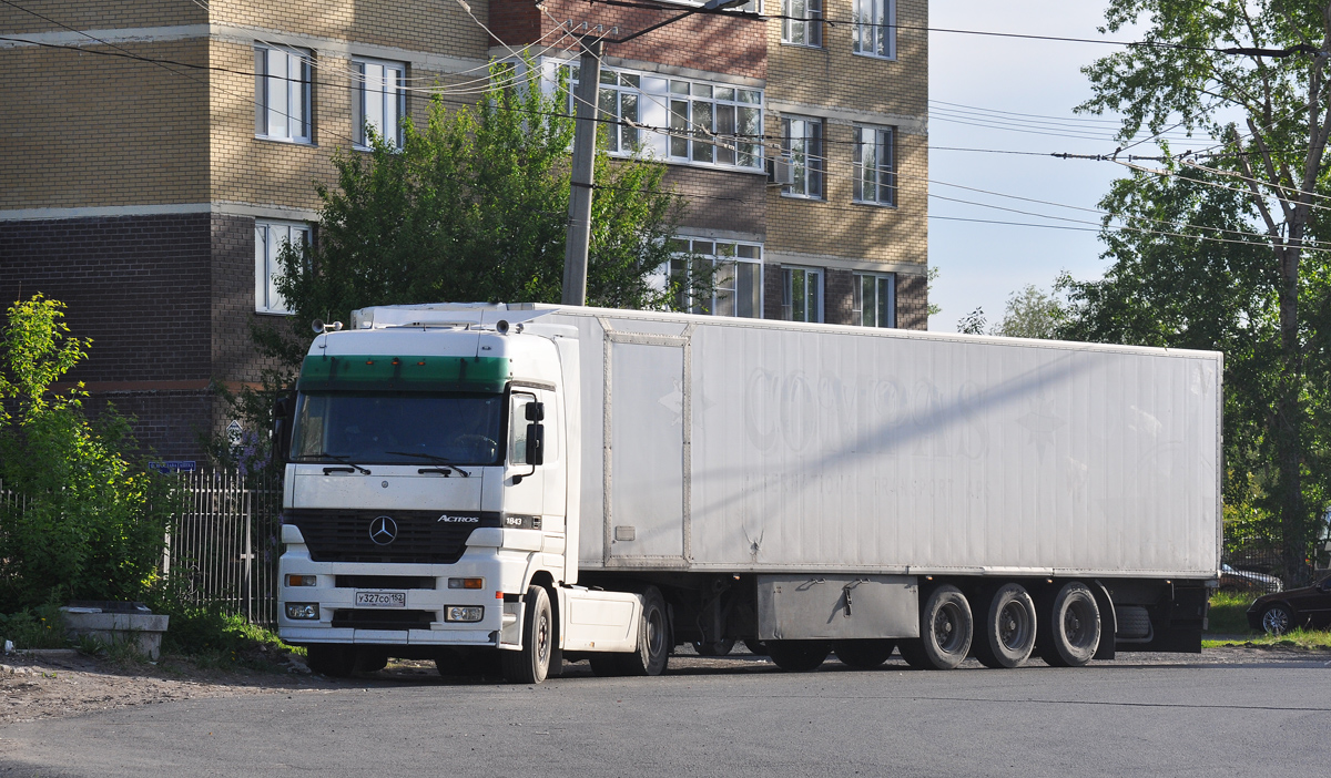 Нижегородская область, № У 327 СО 152 — Mercedes-Benz Actros ('1997) 1843