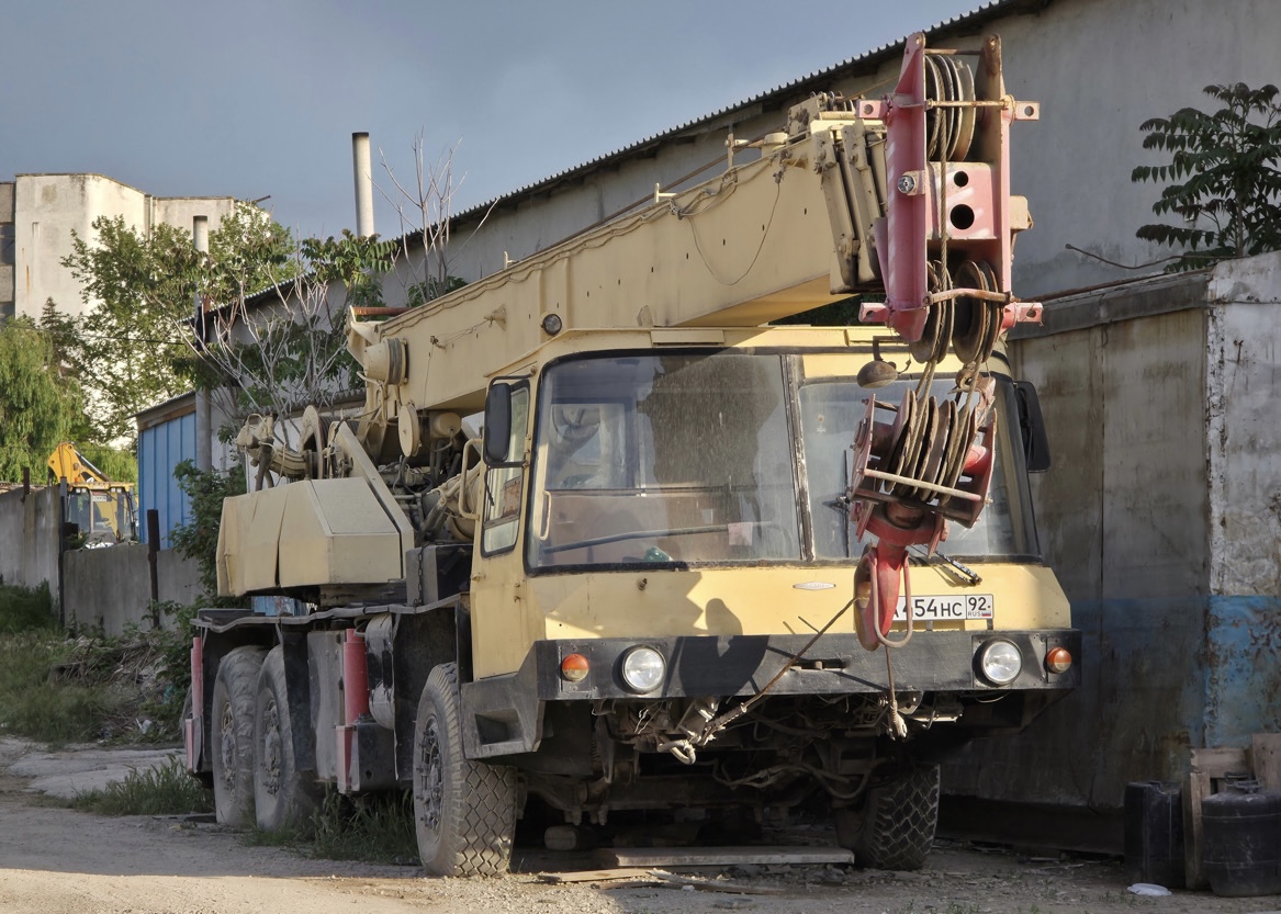 Севастополь, № А 454 НС 92 — Bumar Fablok PS-253