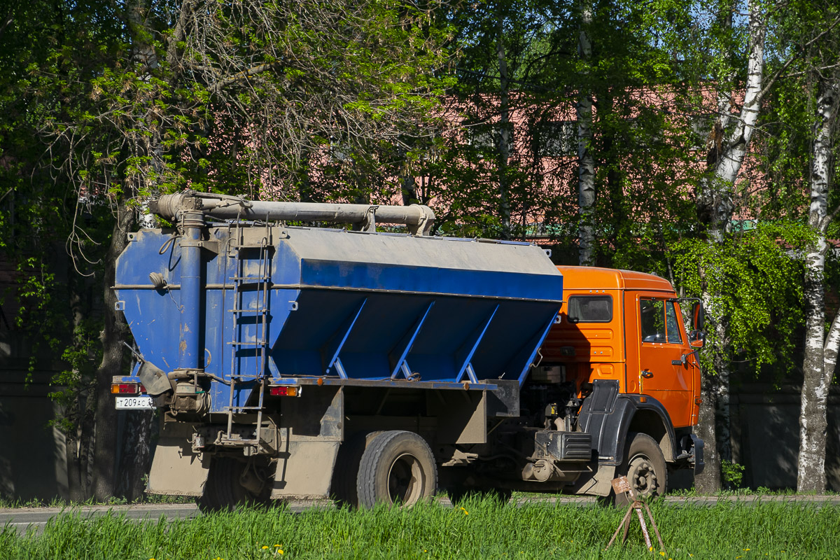 Удмуртия, № Т 209 АС 18 — КамАЗ-43253 (общая модель)