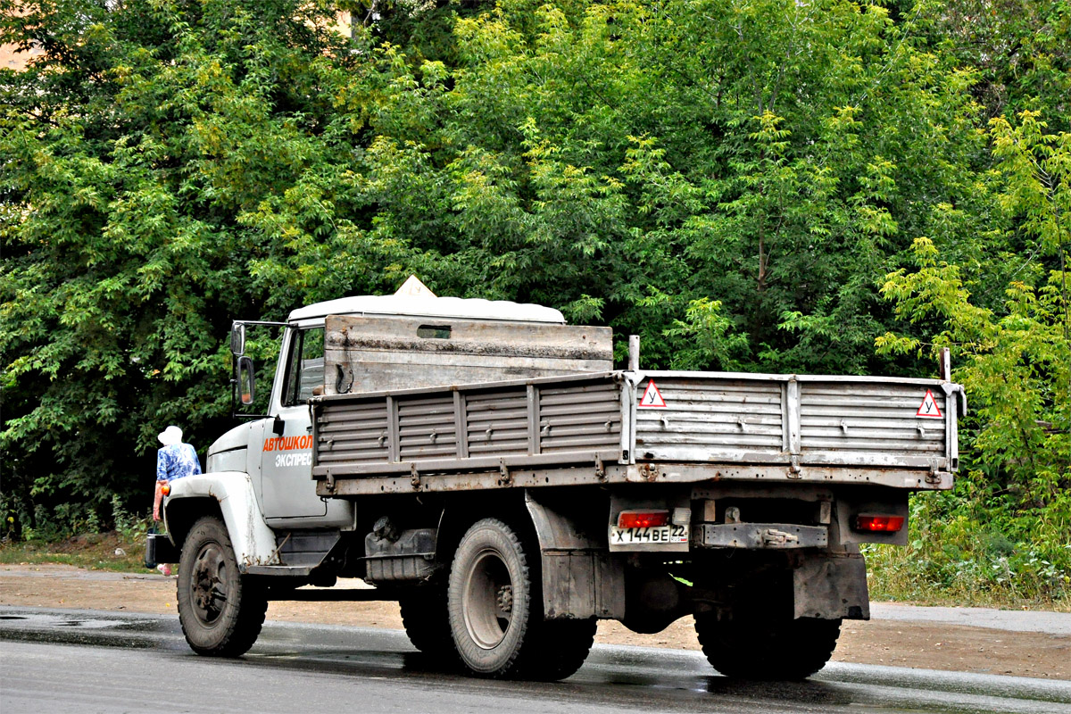 Алтайский край, № Х 144 ВЕ 22 — ГАЗ-3307