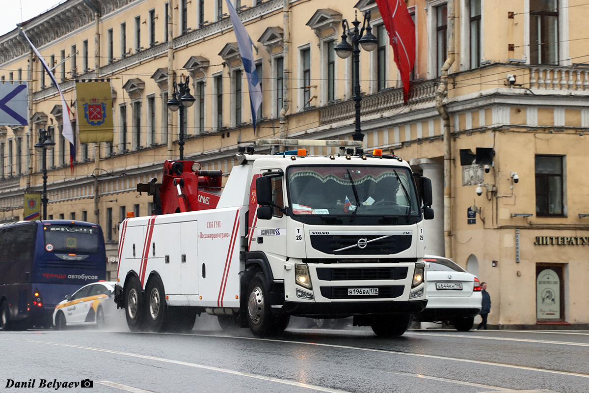 Санкт-Петербург, № 2049 — Volvo ('2010) FM.480 [X9P]