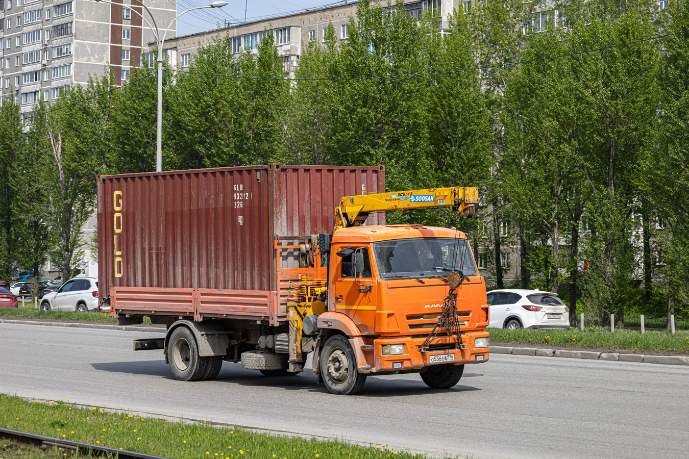 Свердловская область, № О 556 ЕА 196 — КамАЗ-43253-R4(28)
