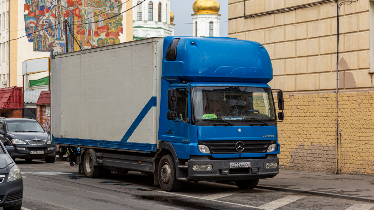 Московская область, № Х 252 АА 550 — Mercedes-Benz Atego (общ.м)