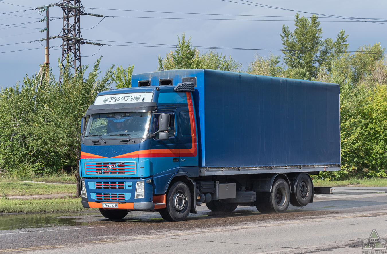 Туркестанская область, № 796 AFK 13 — Volvo ('2002) FH12.440